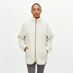 Cloud Pile Jacket, Tofu