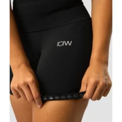 Define Seamless Pocket Shorts, Black