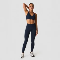 Define Seamless V-Shape Tight