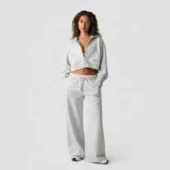 Essence Cropped Hoodie