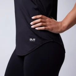 Leya ws Tank, Black