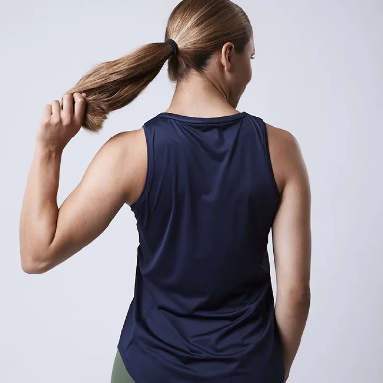 Leya ws Tank, Night Blue