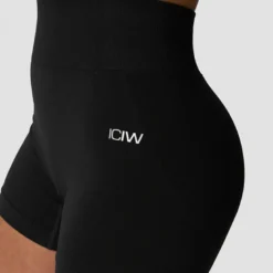 Smooth Seamless Midi Shorts, Black