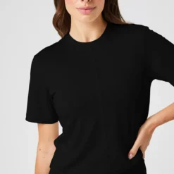 Studio Soft Cropped T-shirt, Black Beauty