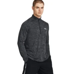 UA Tech Textured 1/2 Zip, Black