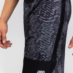 Venum G-Fit Scales Fightshorts Black/Charcoal Grey
