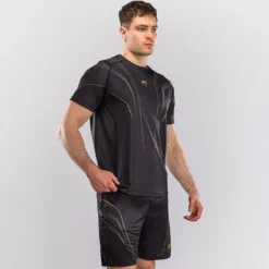 Venum Streamline Dry Tech T-shirt Black/Gold