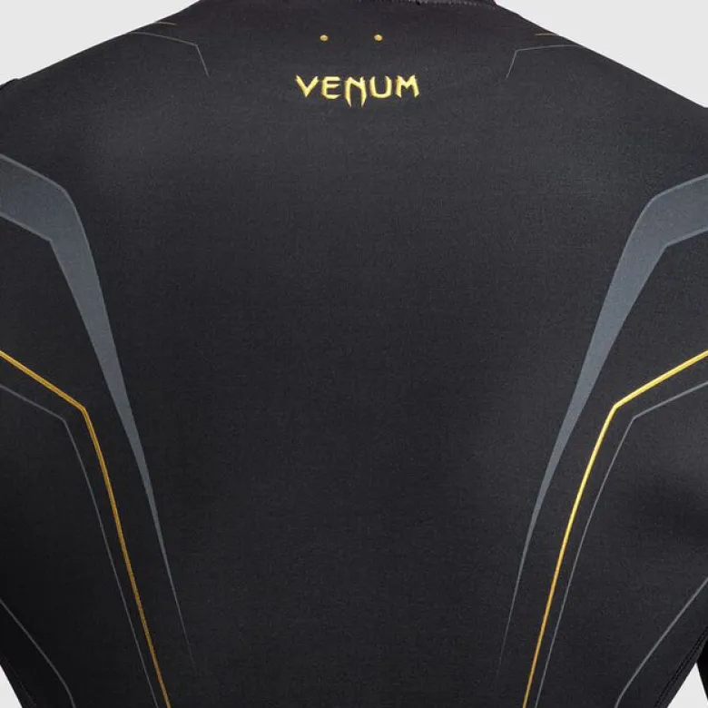 Venum Streamline Long Sleeve Rashguard Black/Gold