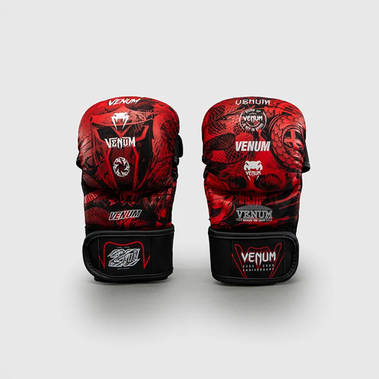 Venum 20th Anniversary Sparring Gloves Black/Red, S